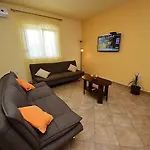 Apartman Apartmani Simetin *